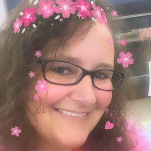 Meet your Posher, Lori